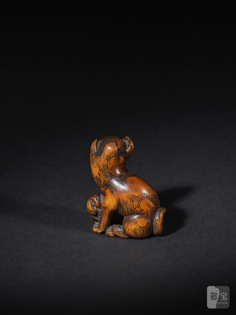 木彫根付 犬 銘「豊一」 19世紀前期 | NETSUKE EN BOIS REPRÉSENTANT UN CHIEN TACHETÉ - 图5